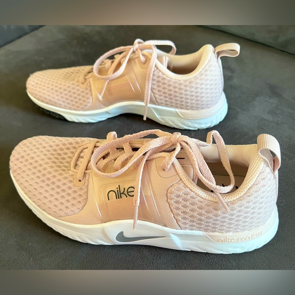Nike Renew In-Season TR 10 Womens Mauve/Rose Running Shoe